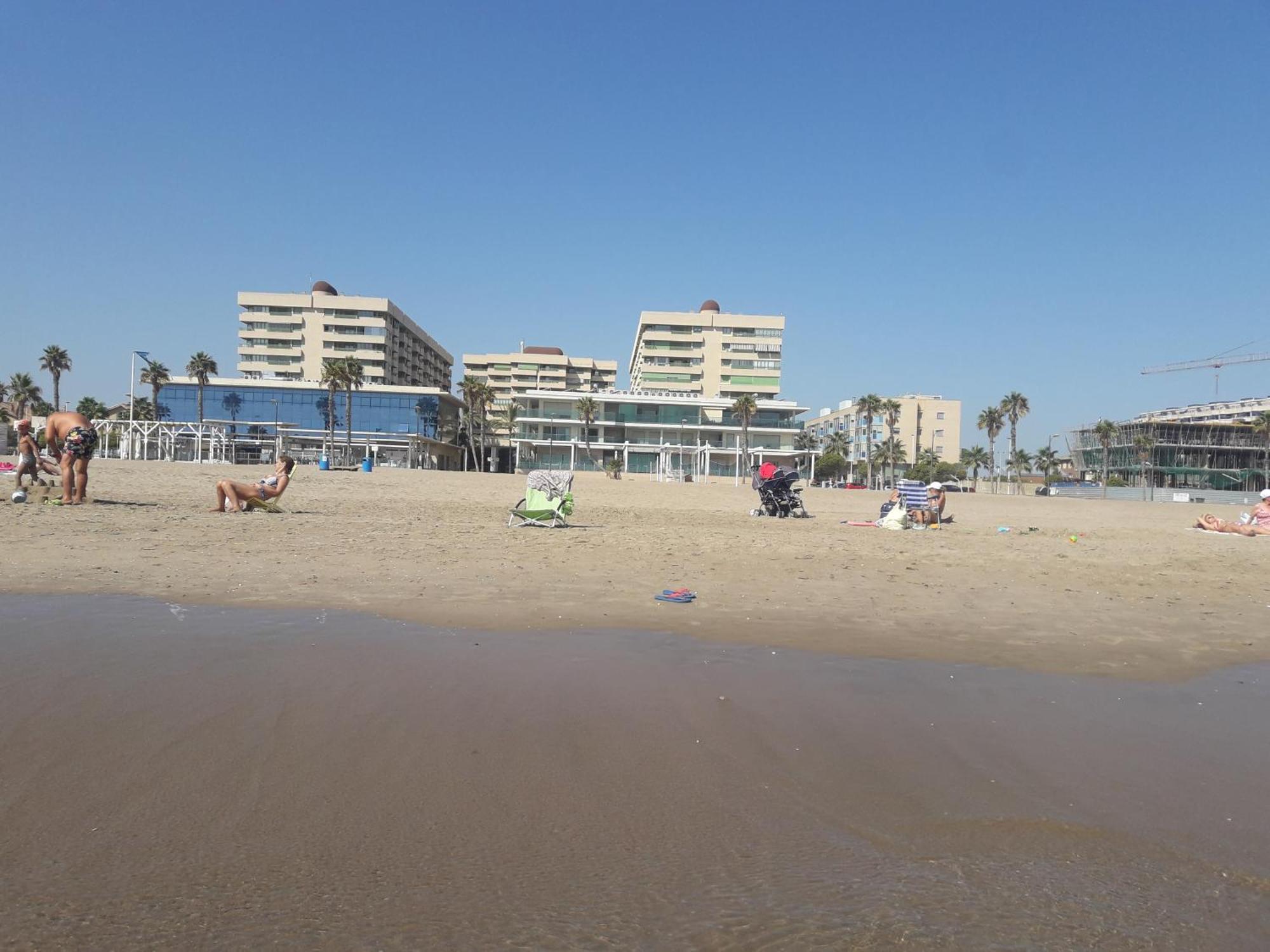 Apartamento Dos Habitaciones Primera Linea De Playa Valência Exterior foto